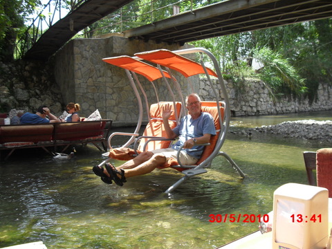 Svein Erik i flytende hammok