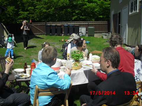 Hyggelig hagefest hos Christina og Stig