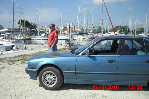 Med bil i Messolonghi