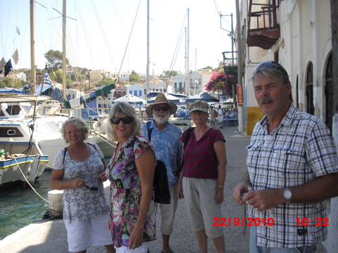 Her er vi på plass i havna i Kastelloriozo