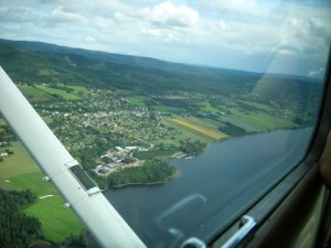 Vi ser ned på Dokka ved Ransjorden