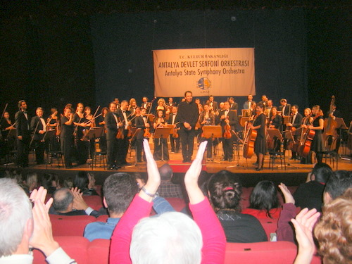 Stor jubel i salen for Edward Grieg